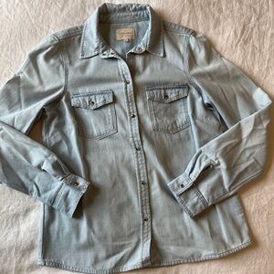 sezane rayanna shirt in light blue denim